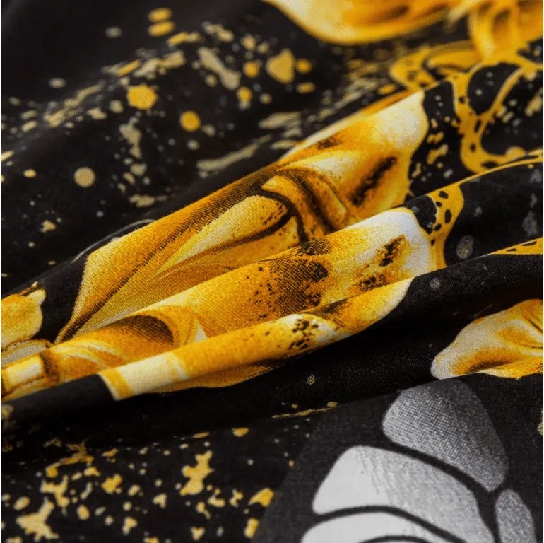 Obliečky z mikrovlákna GOLD BUTTERFLY čierne Rozmer obliečky: 2 ks 70 x 90 cm | 200 x 220 cm