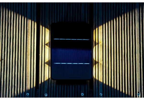 Immax 08491L - LED Solárne nástenné svietidlo so senzorom LED/2W/5V IP54