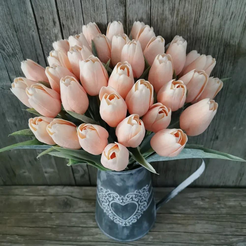 Tulipán umelý lososový jemne bielený 43cm