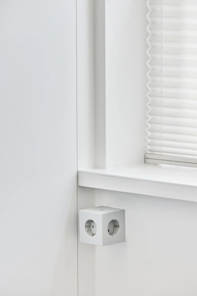 AVOLT Magnetická dobíjacia kocka Square 1 / USB-C Opal White