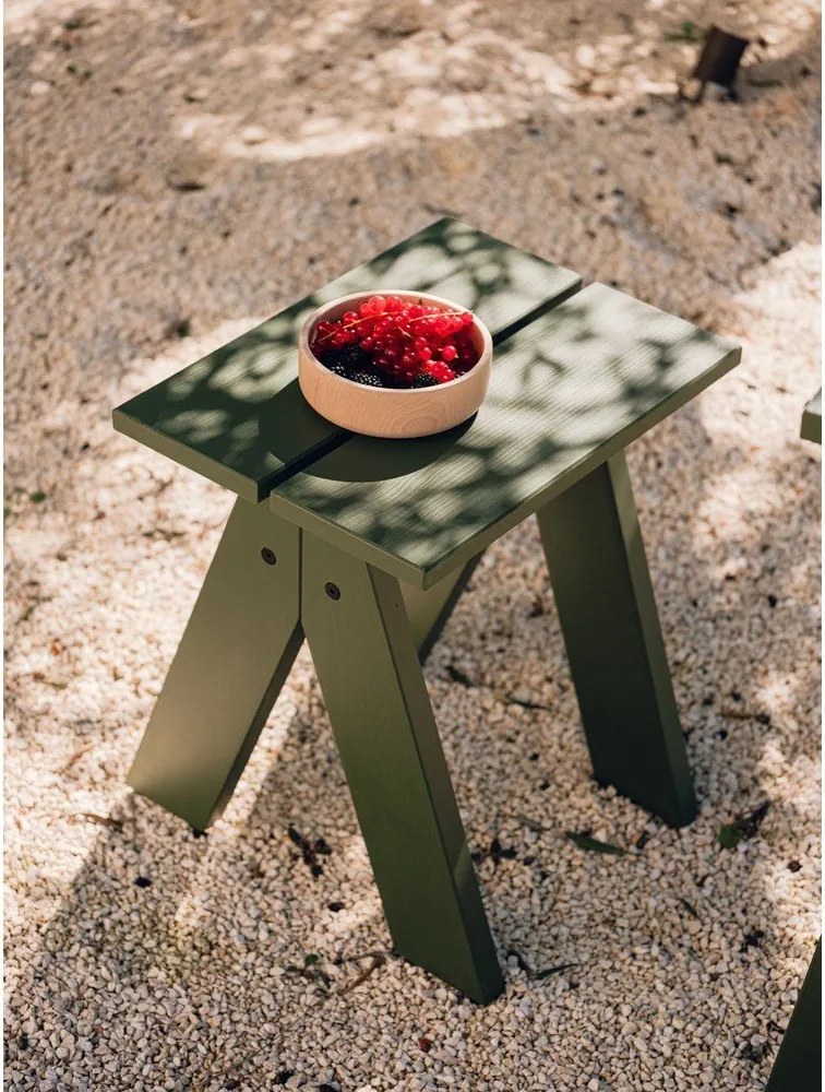 Zelená drevená záhradná stolička Navo – noo.ma