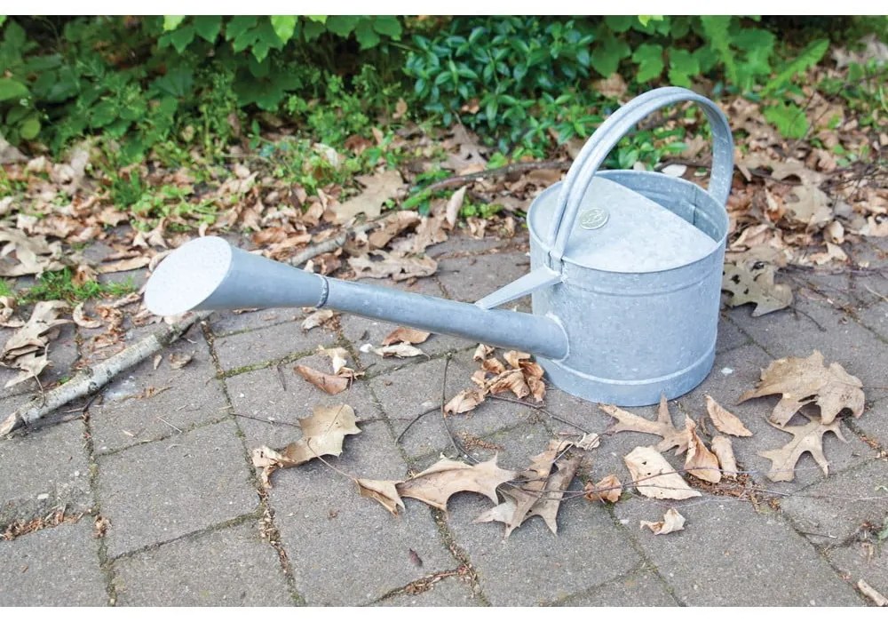 Kovová kanva na zalievanie 4,6 l – Esschert Design