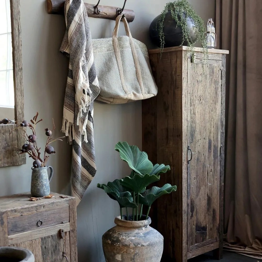 Drevená skriňa z recyklovaného dreva Grimaud - 53*40*160 cm