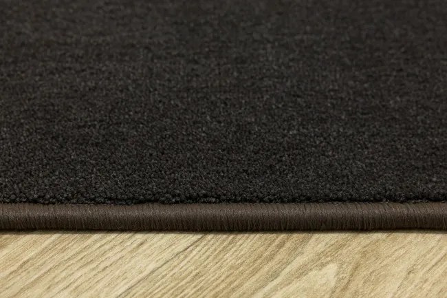 Metrážny koberec MAGIC 95 tmavohnedý