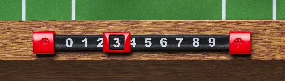 Obľúbená 92225 Drevená spoločenská hra - Futbal