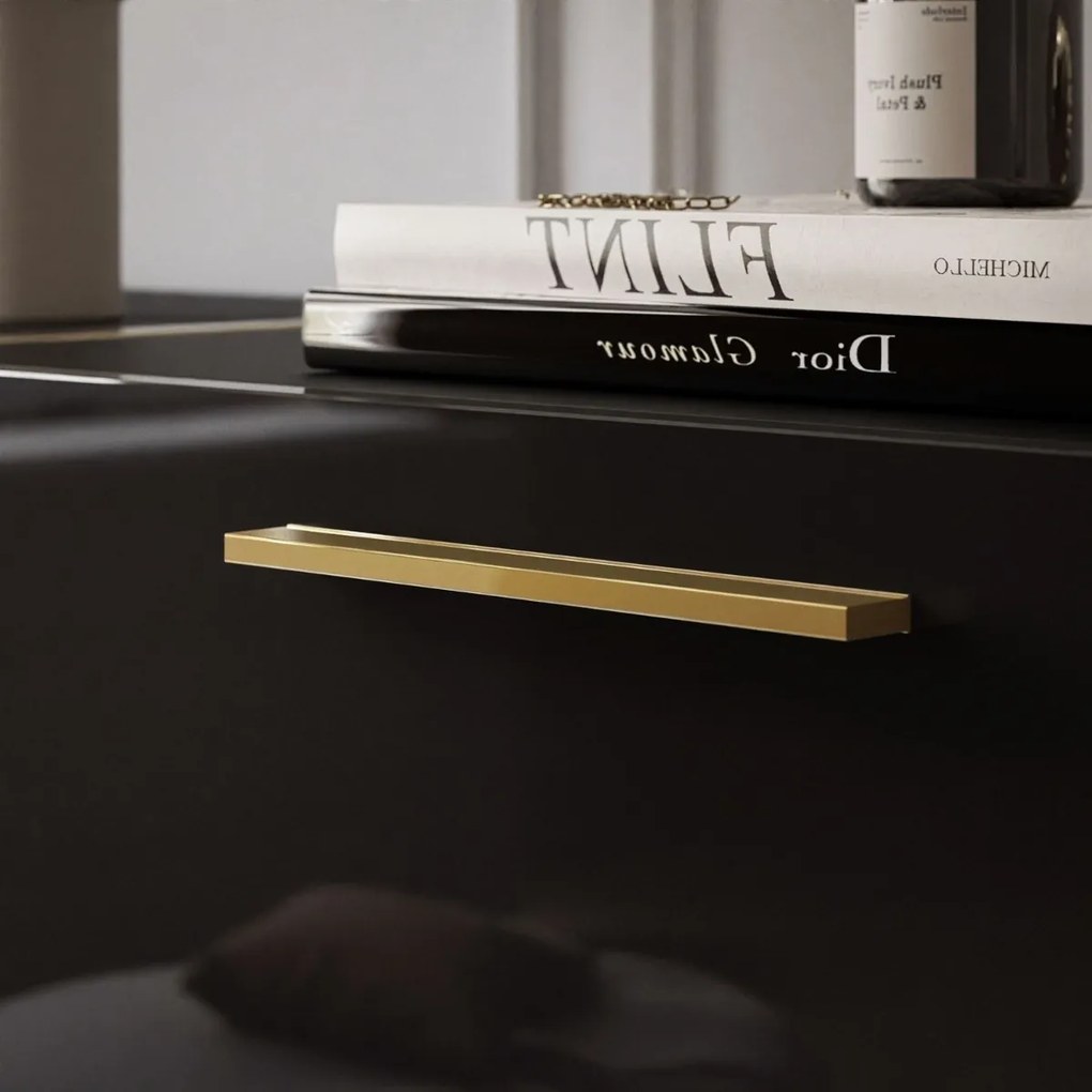 KOMODA SANTINO 4D ČIERNY LESK + ZLATÉ NOŽIČKY 158 cm