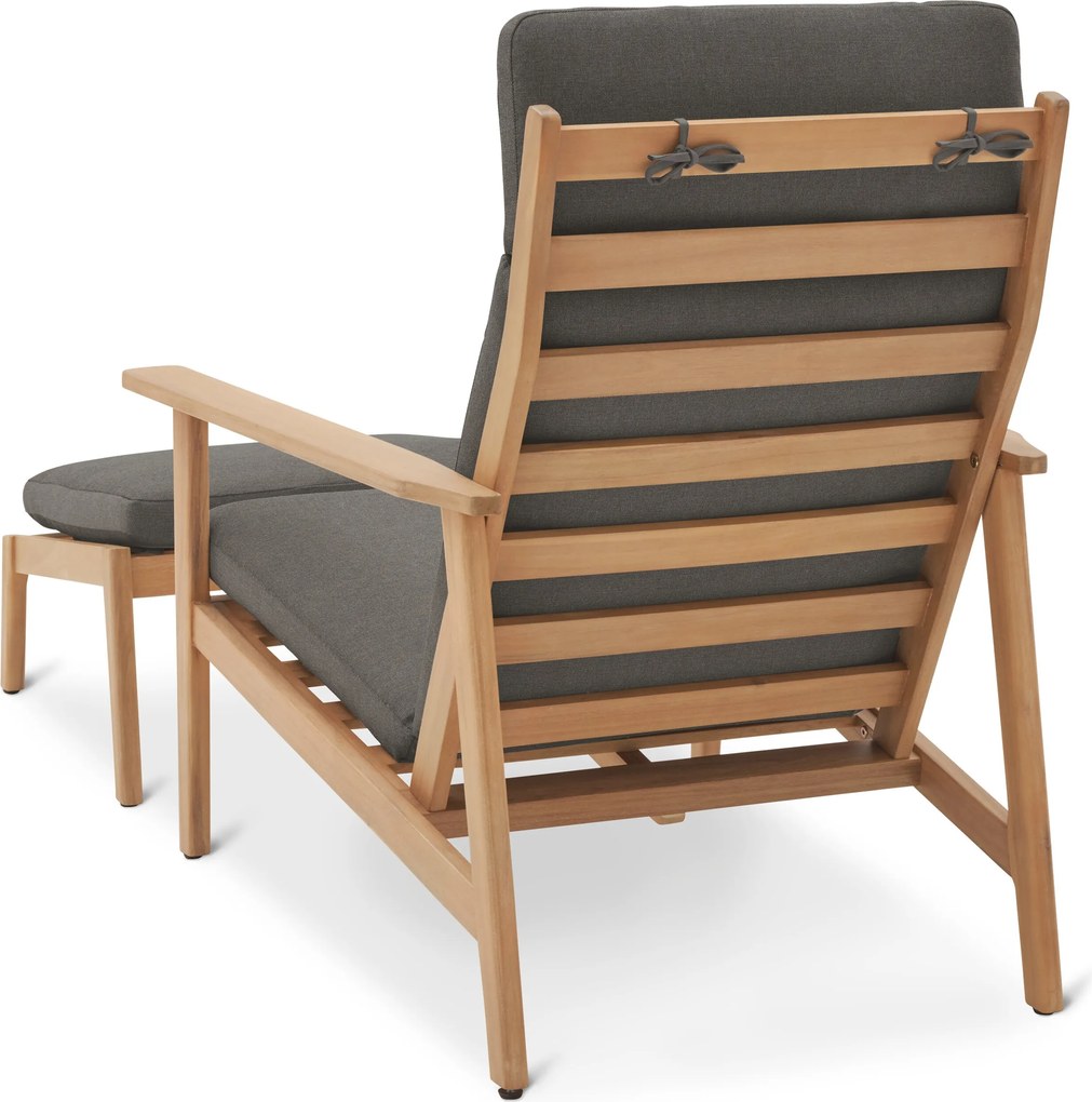 Pohodlné záhradné kreslo s vysokým operadlom vrátane opierky nôh