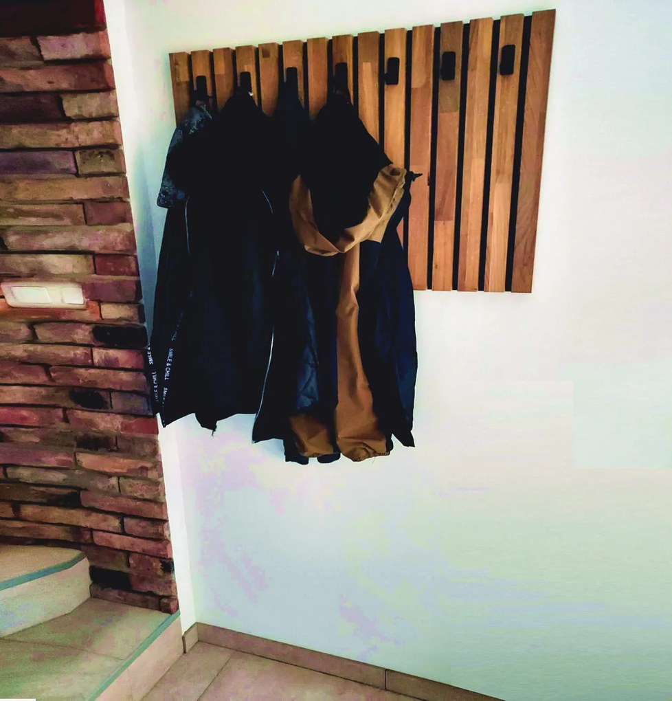 Dekorstudio Nástenný vešiak na oblečenie Lamele Panel 80cm