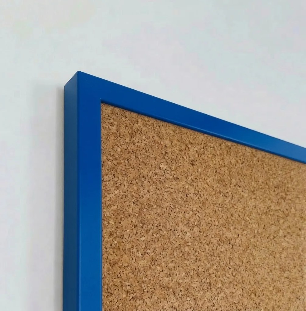 Toptabule.sk  Kombinovaná tabuľa čierna v modrom drevenom ráme COLOR 60x40 cm