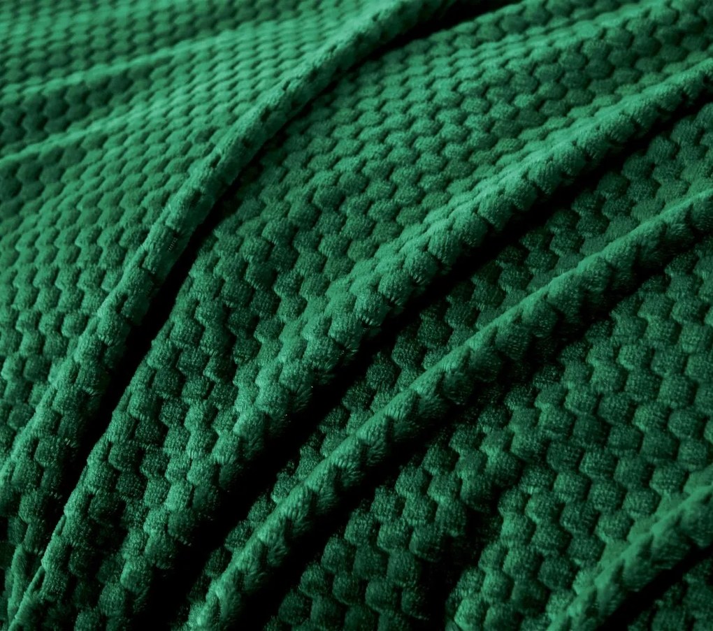 Dekorstudio Obojstranné plyšové posteľné obliečky PMK-04 v tmavozelenej farbe Rozmer posteľných obliečok: Šírka x Dĺžka: 160x200cm + 2 ks 70x80 cm