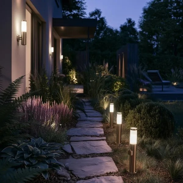BRILAGI - LED vonkajšie svietidlo so zásuvkou ELIA 1xE27/7W/230V 4000K IP44 50 cm chróm