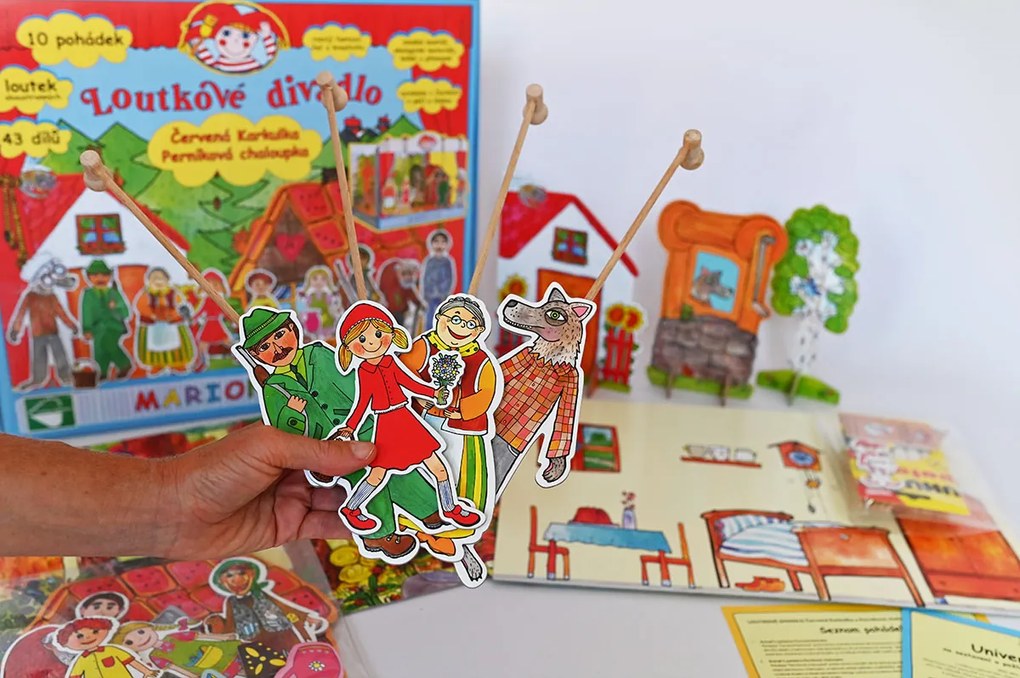 MARIONETINO Bábkové divadlo – Červená Čiapočka a Janko a Marienka (kompletný set, 9 bábok)