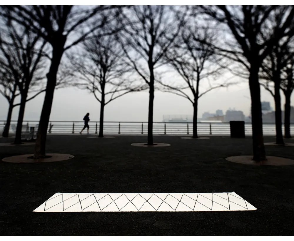 Čierny vnútorný a vonkajší koberec 70x100 cm Max Black – Pappelina