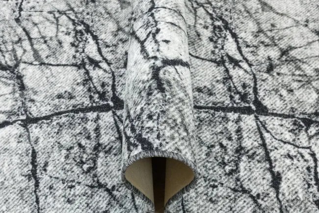 Metrážny koberec Grain 19 sivý