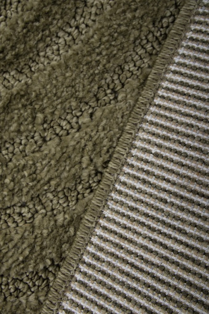 Koberec Boston 8025 OLIVE rozmery koberec: 100x150 cm