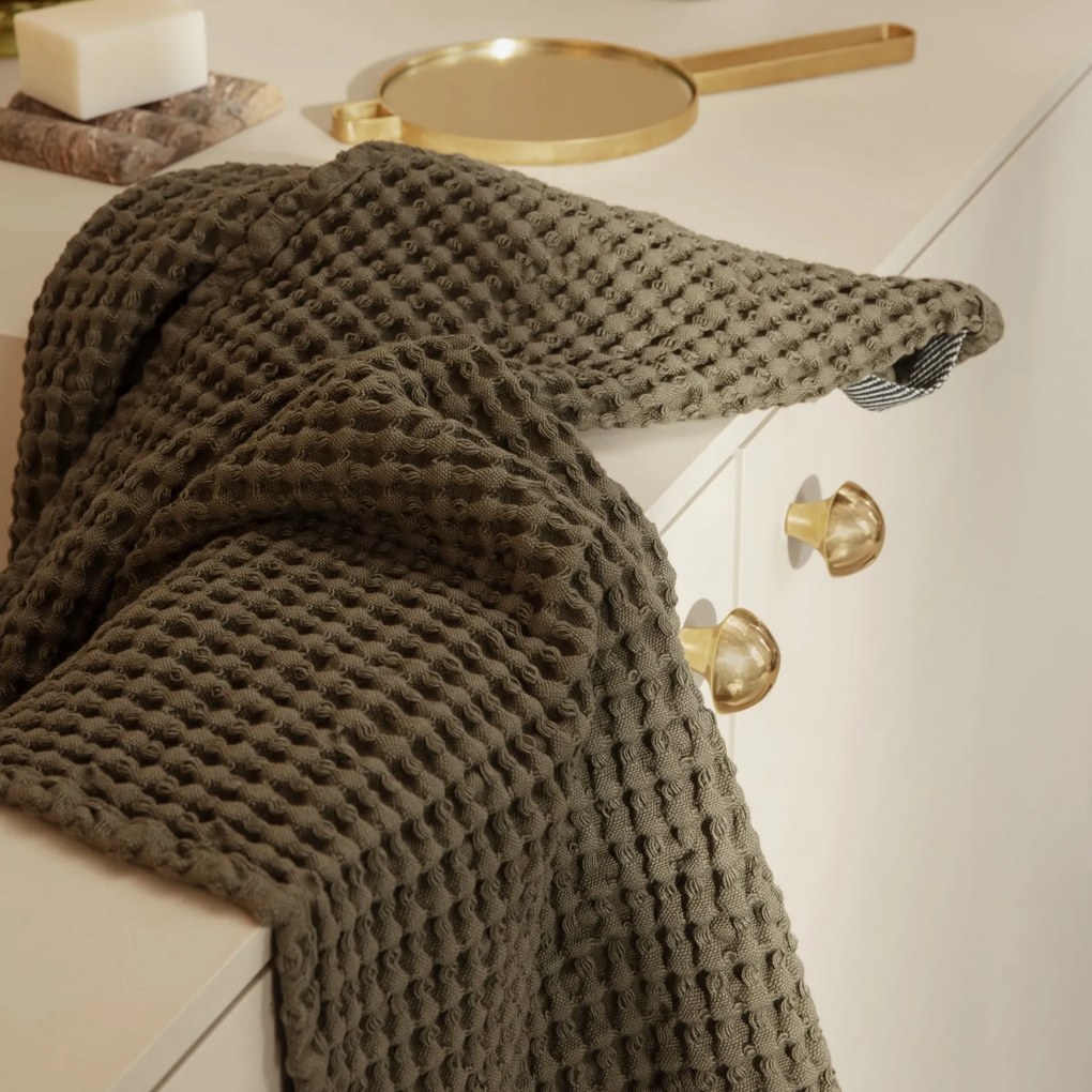 Ferm Living Osuška z organickej bavlny Olive 70 x 140 cm