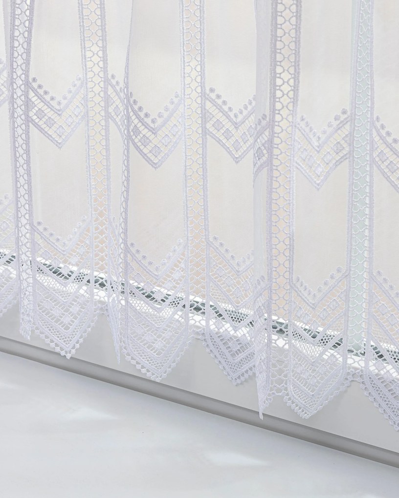 Vitrážková záclonka s gipiúrou Chevron výška 60 cm na metre