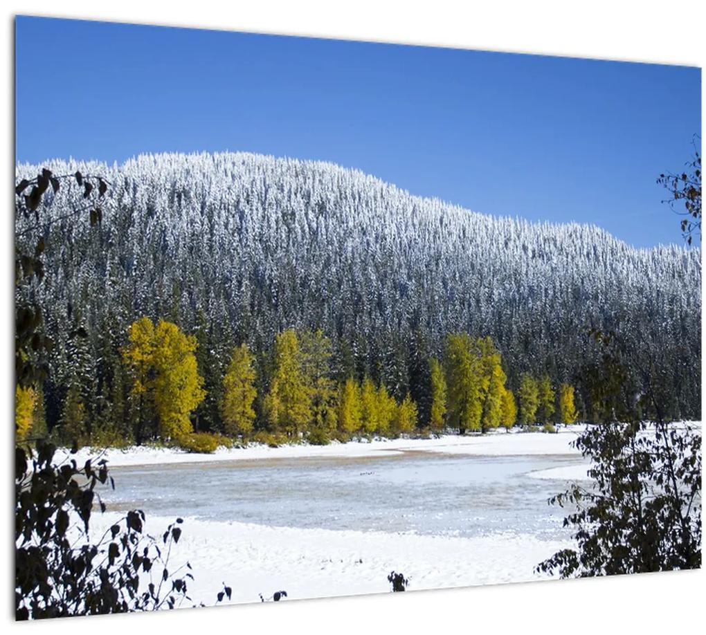 Sklenený obraz - zasnežené hory v zime (70x50 cm)