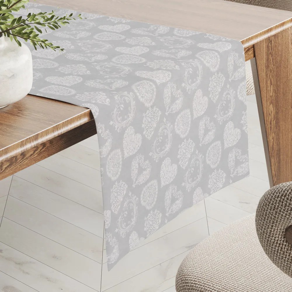 Biante Dekoračný behúň na stôl PML-071 Srdce s ornamentami na sivom 20x120 cm