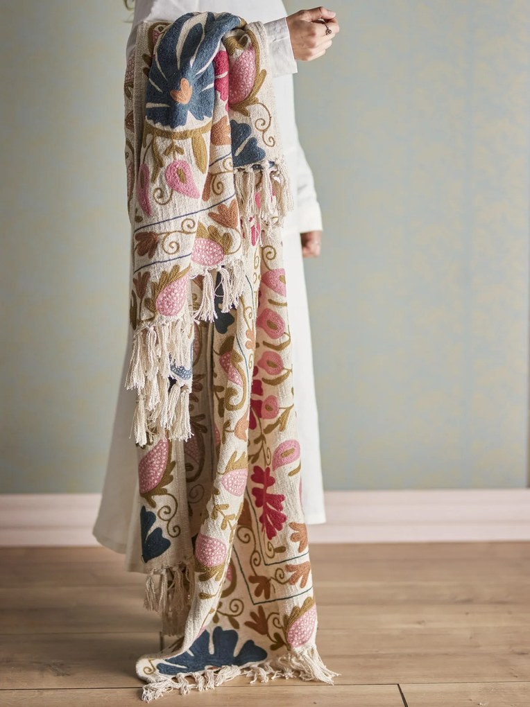 Bloomingville Bavlnený prehoz s výšivkou Ceva Rose 130 x 150 cm