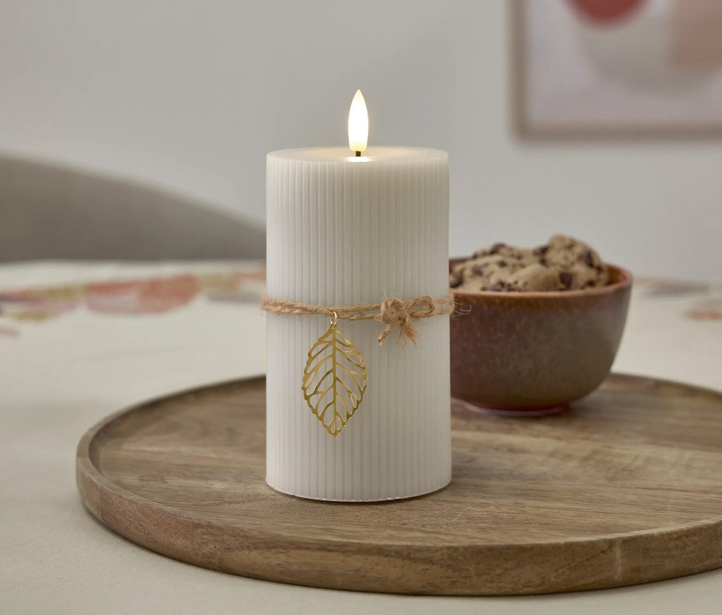 LED sviečky z pravého vosku s listom