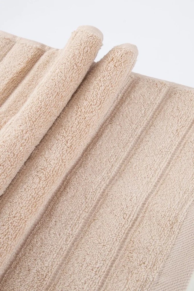 Bavlněný ručník Frizz 50x90 cm béžový