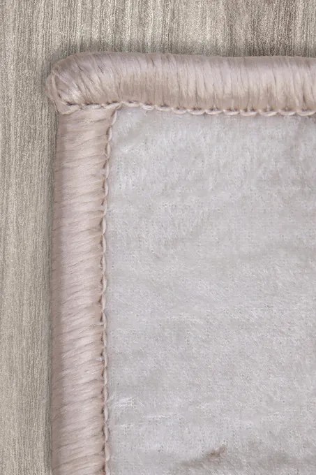 Protišmykový koberec MILANO 90003-01 krémový / zlatý