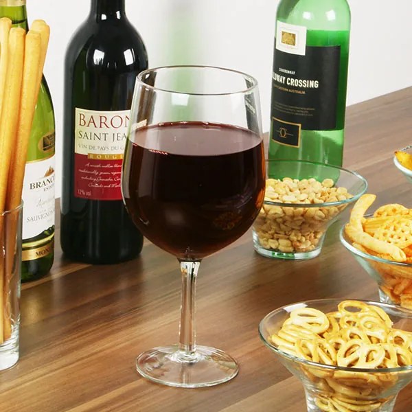 Bar@drinkstuff Vínová fľaša v jednom pohári