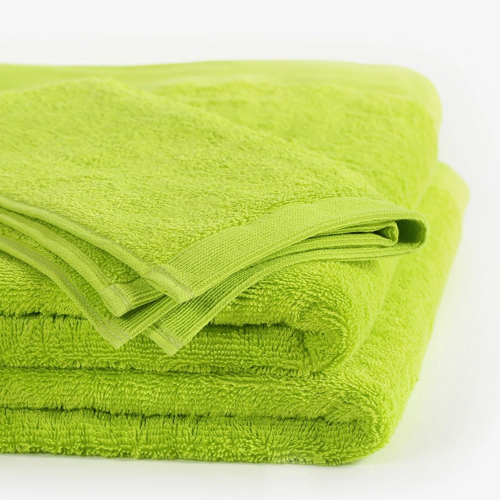 Goldea modalový uterák/osuška s prírodným vláknom - zelený 50 x 100 cm