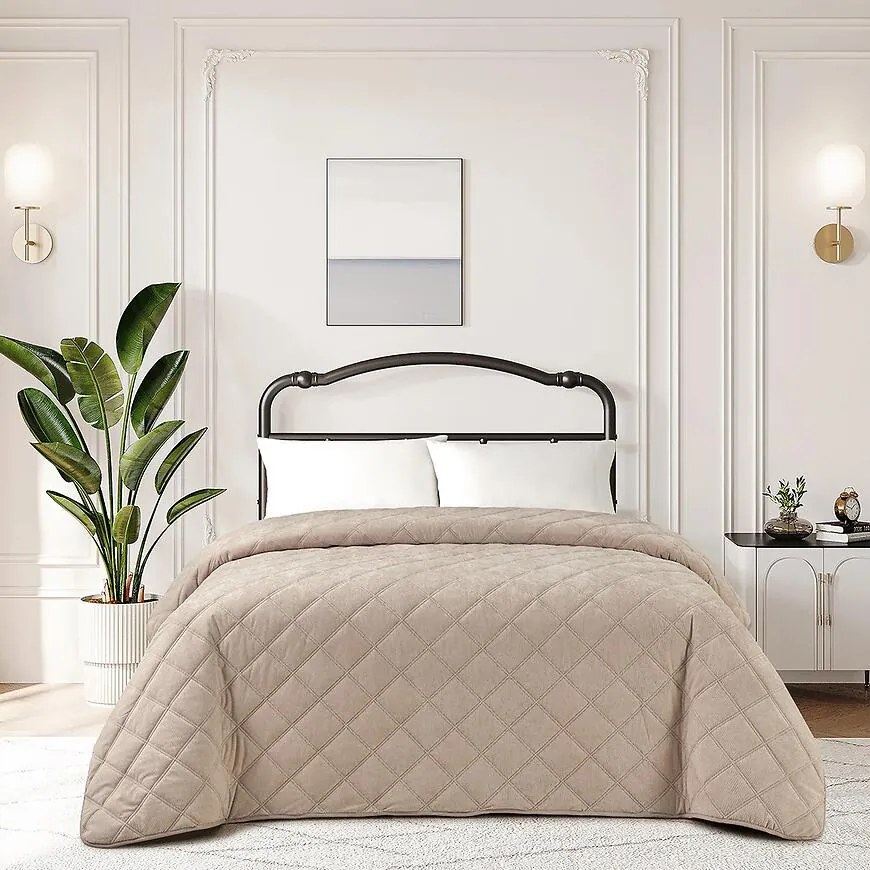 Prikrývka na posteľ Ela RQ-110 170x220 cm hnedá