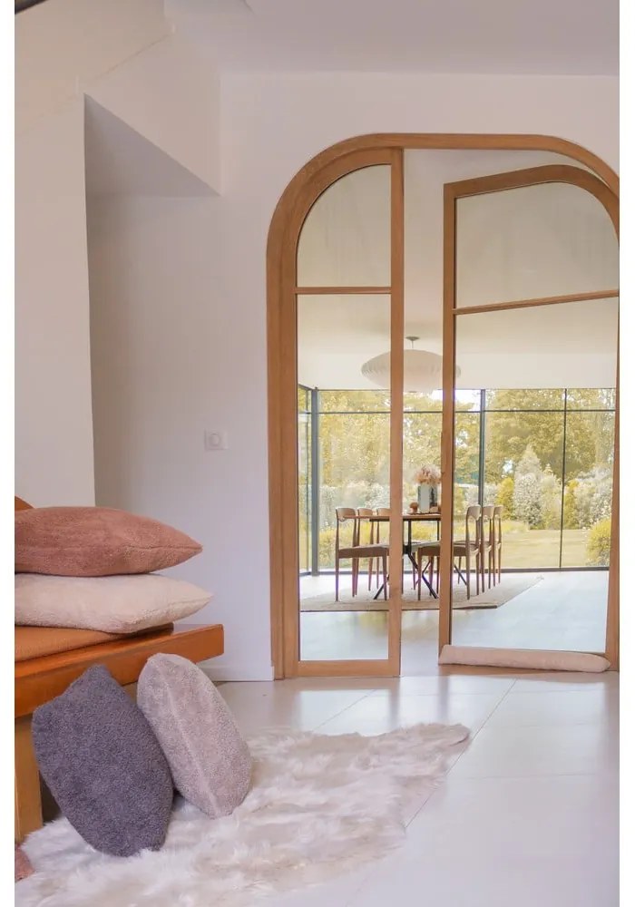 Dekoračný vankúš z mikroplyšu 45x45 cm Cocoon – Tiseco Home Studio