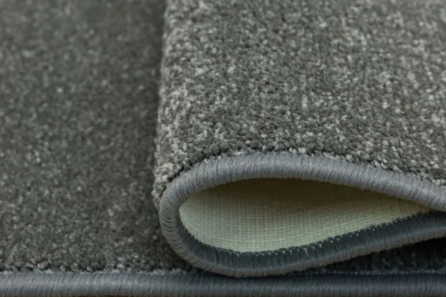 Metrážný koberec Carousel 275 NSF sivý