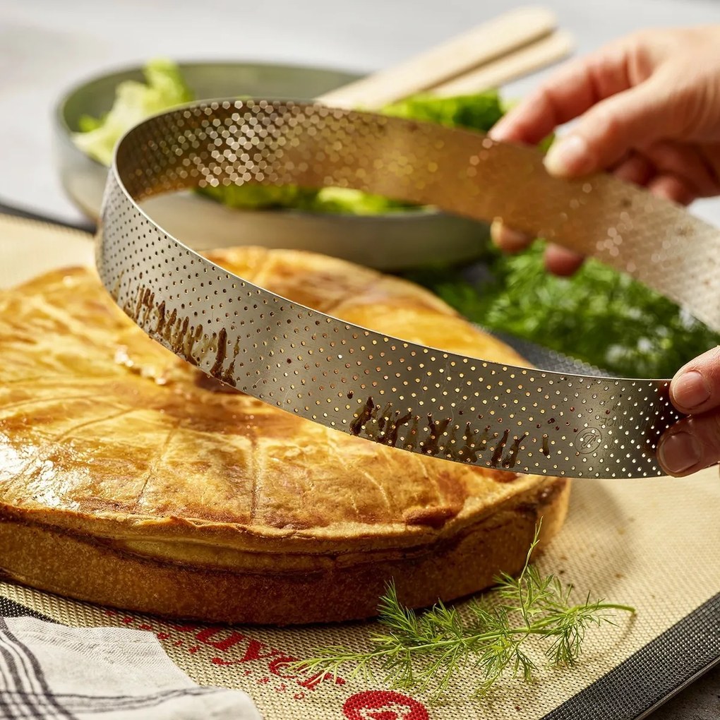 De Buyer 3098.09 Perfor. kruh. rám 24,5 cm, nehrdz. oceľ, 24,5 cm