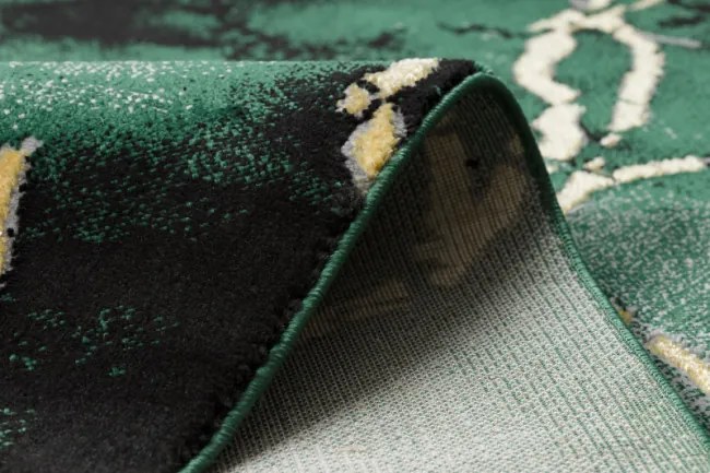 Koberec EMERALD exkluzívny 1018 glamour, styl marmur fľaškovo zelený / zlatý
