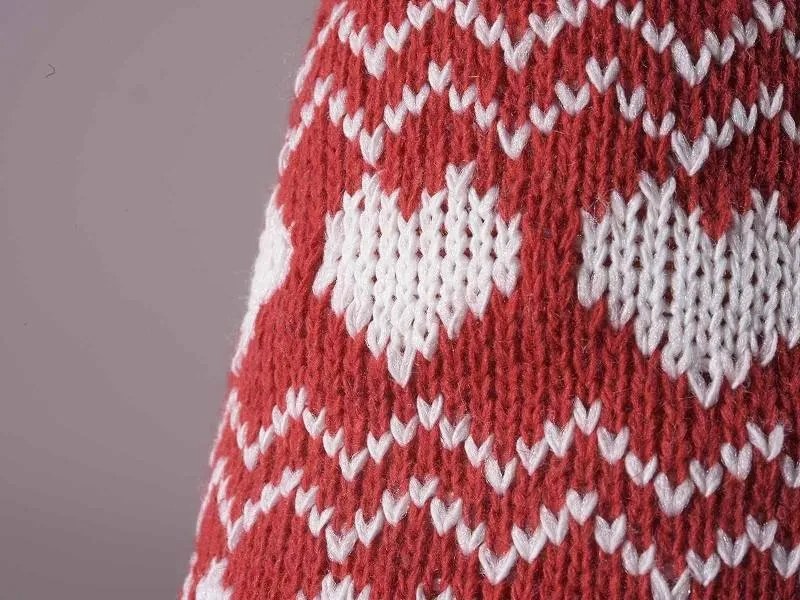Škriatok lásky s pletenou čiapkou 35 cm