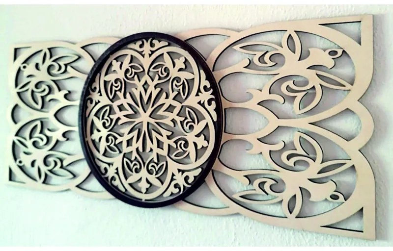 Dekoratívny vyrezávaný panel s ornamentom v svetlej farbe | SENTOP PR0313-C