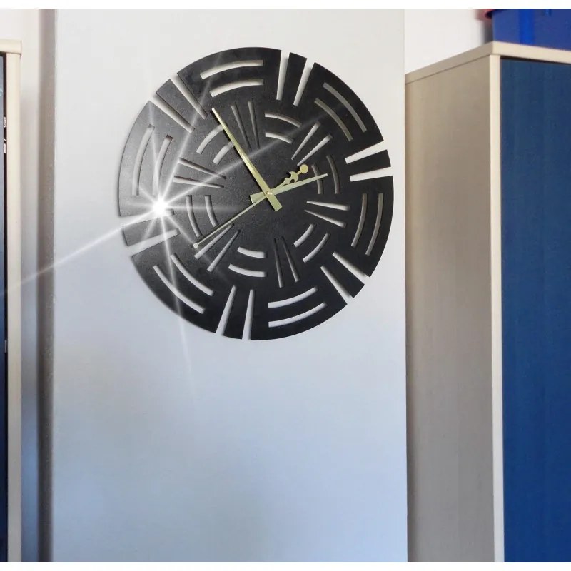 Moderné hodiny s elegantným dizajnom pre váš domov I SENTP X0092