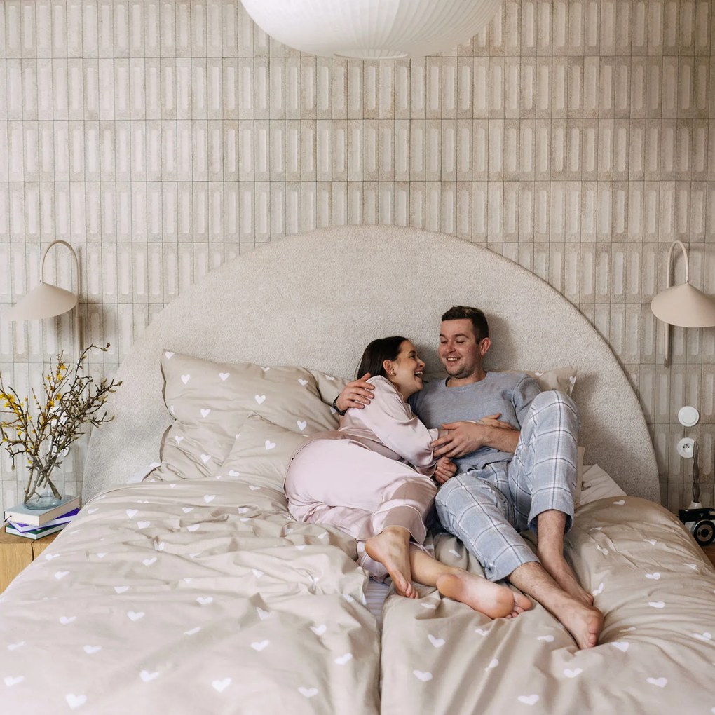 Goldea bavlnené posteľné obliečky - srdiečka na latte 140 x 220 a 70 x 90 cm