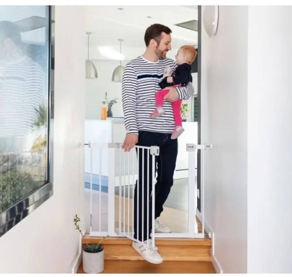 Safety 1st - Bezpečnostná zábrana AUTO CLOSE biela