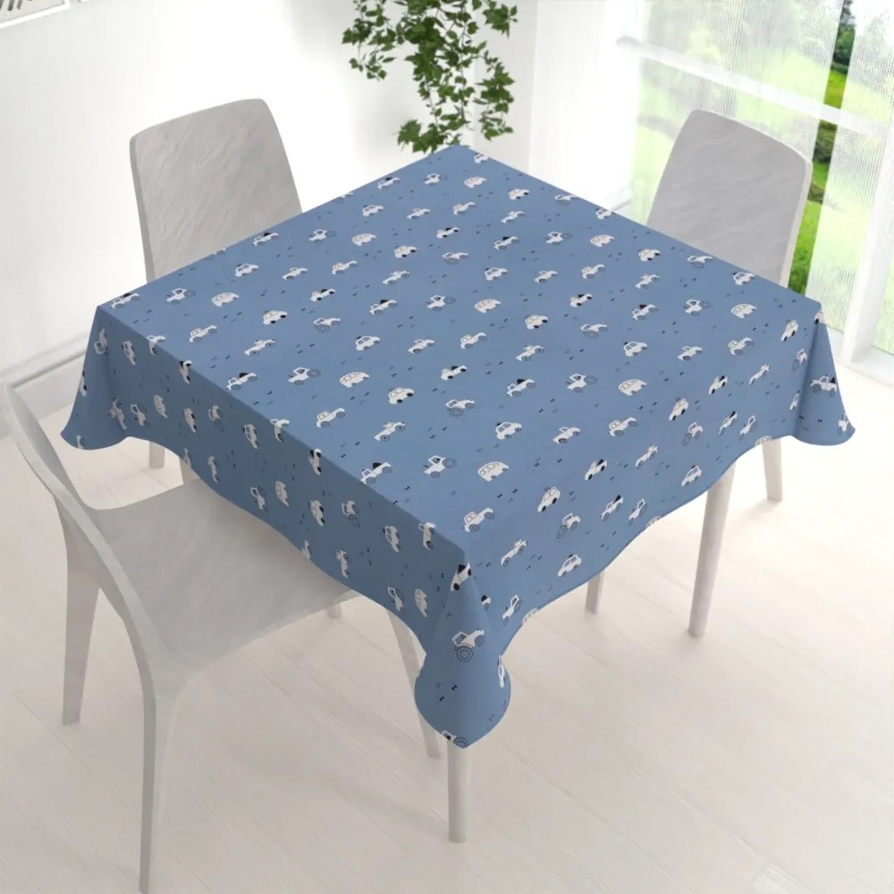 Biante Detský bavlnený štvorcový obrus Sandra SA-589 Traktory a autíčka na modrom 110x110 cm
