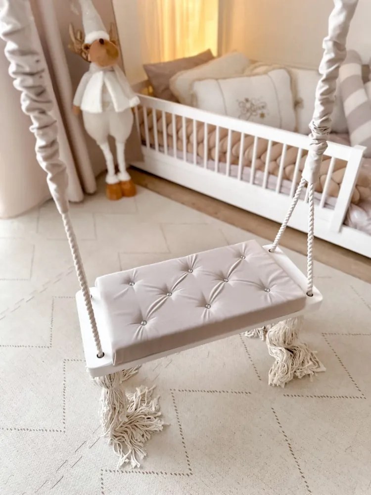 Drevená hojdačka béžová