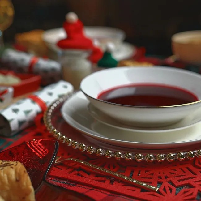 Dekoratívny tanier GOLDEN BALLS so zlatým okrajom s guličkami 807546