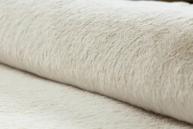 Koberec BUNNY slonia kosť