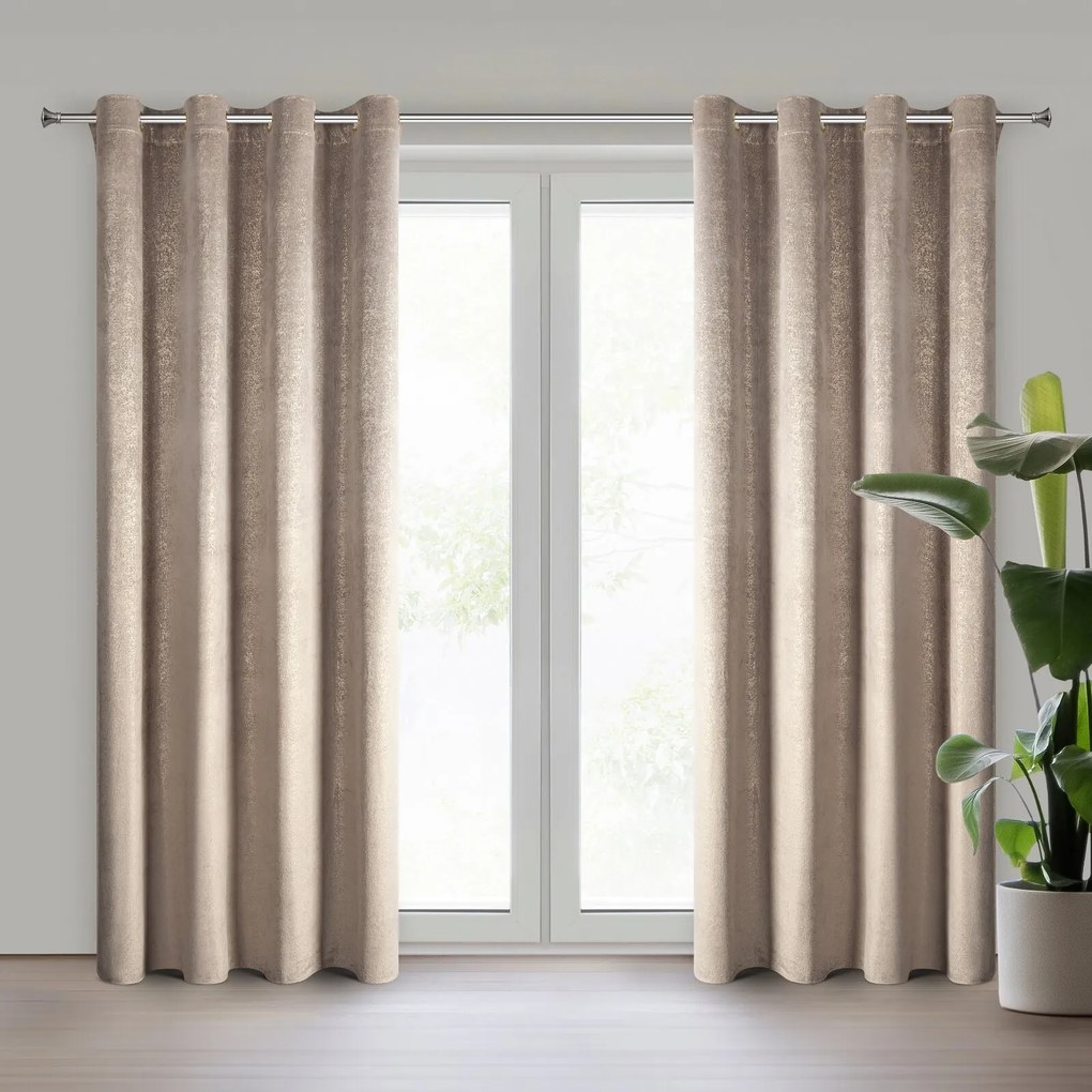 ZATEMŇOVACÍ ZÁVES NA KRÚŽKOCH BETHY 135X250 CM VZOROVANÁ