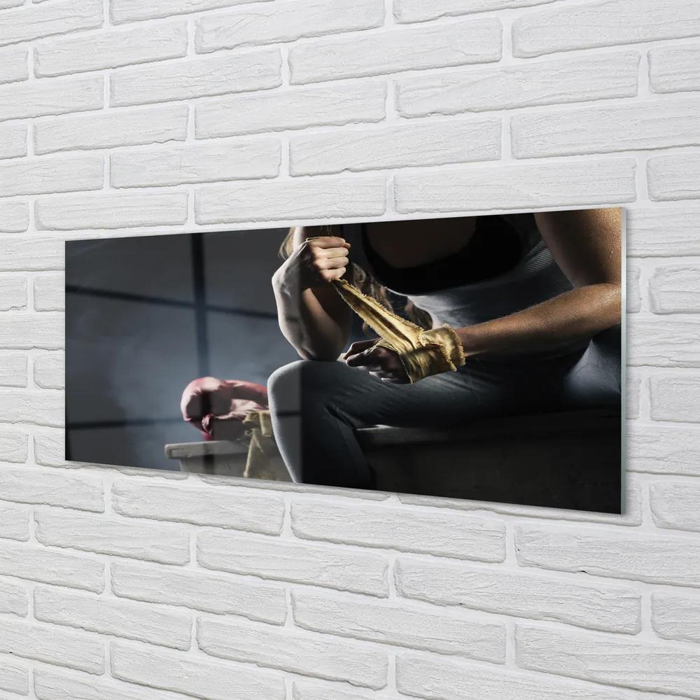 Obraz plexi Žena bandáž rukavice 120x60 cm