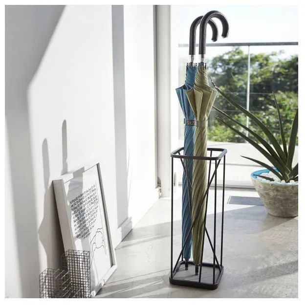 Čierny stojan na dáždniky YAMAZAKI 9 Square