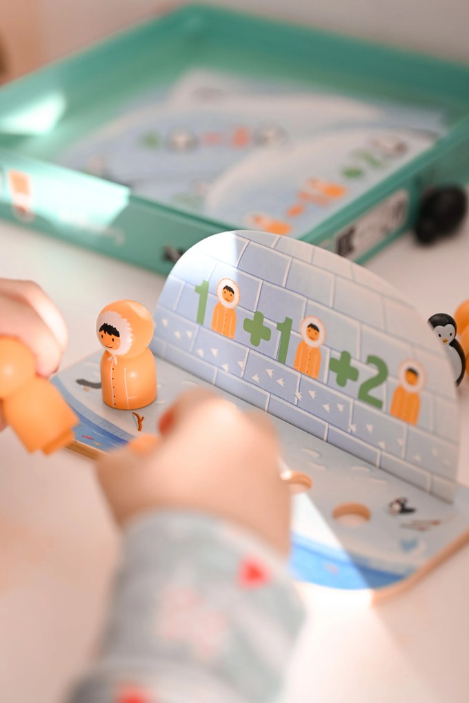 Contigloo - sčítanie a odčítanie od 1 do 5