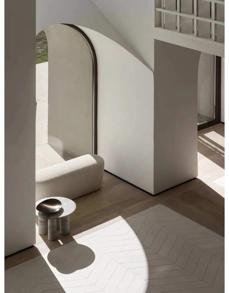 Kamenný okrúhly odkladací stolík ø 52 cm Volos – Blomus