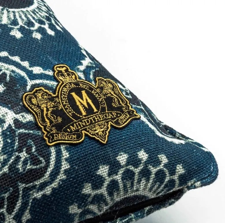 MINDTHEGAP Ajrak LC40036 dekoračný vankúš
