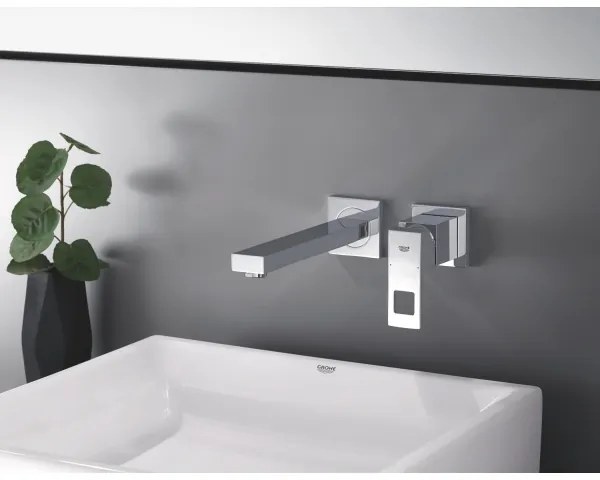 GROHE 23447000 - Umývadlová batéria EUROCUBE 231 mm lesklý chróm